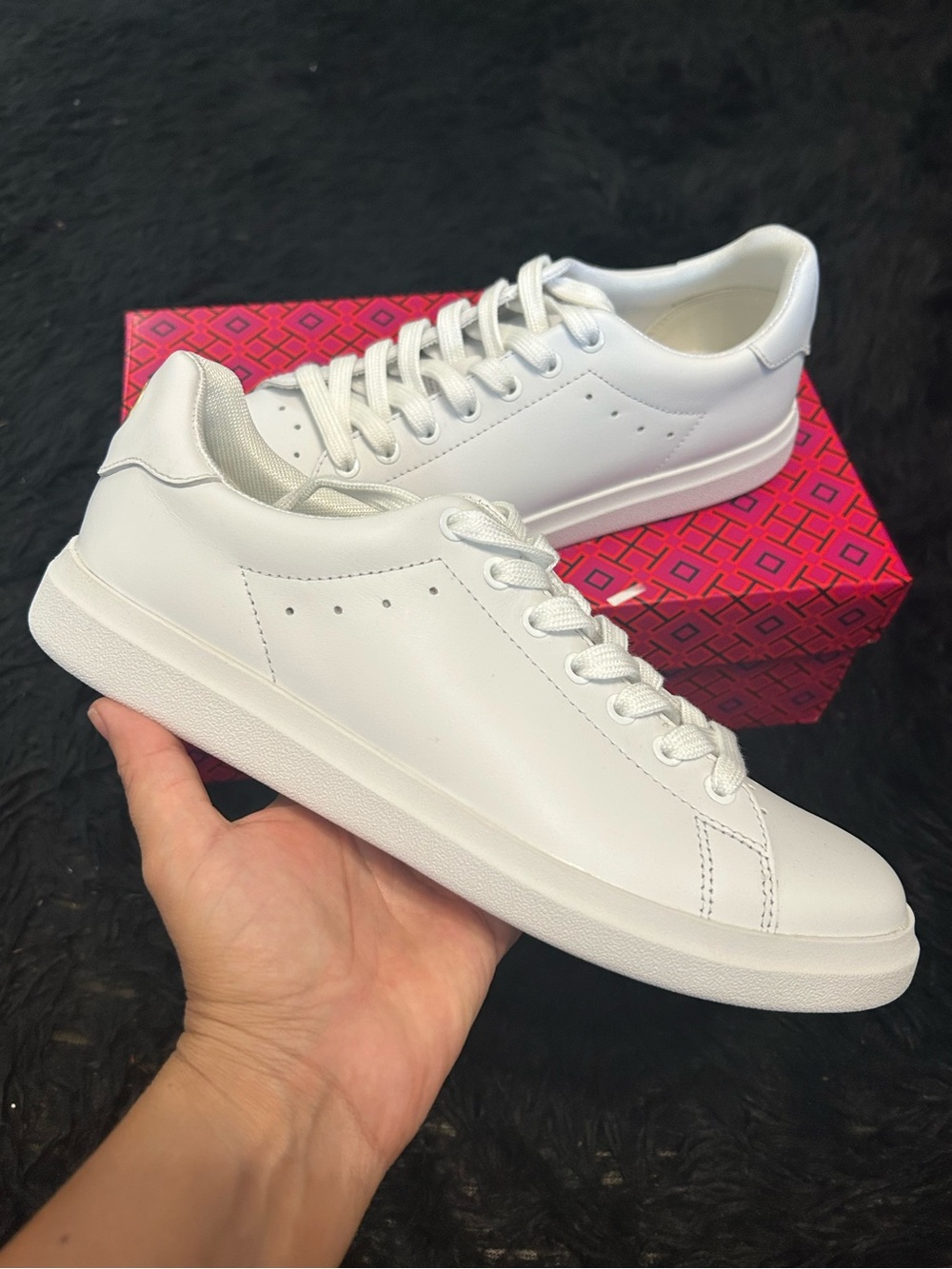 TORY BURCH white leather gold TB logo lace up shoes sneakers women’s 7 new